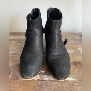 Urban Outfitters Black Leather Booties / Women’s 7